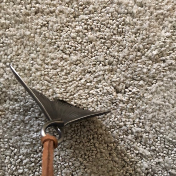 Hallmark 2018 Ornament 🌲 - Picture 6 of 8